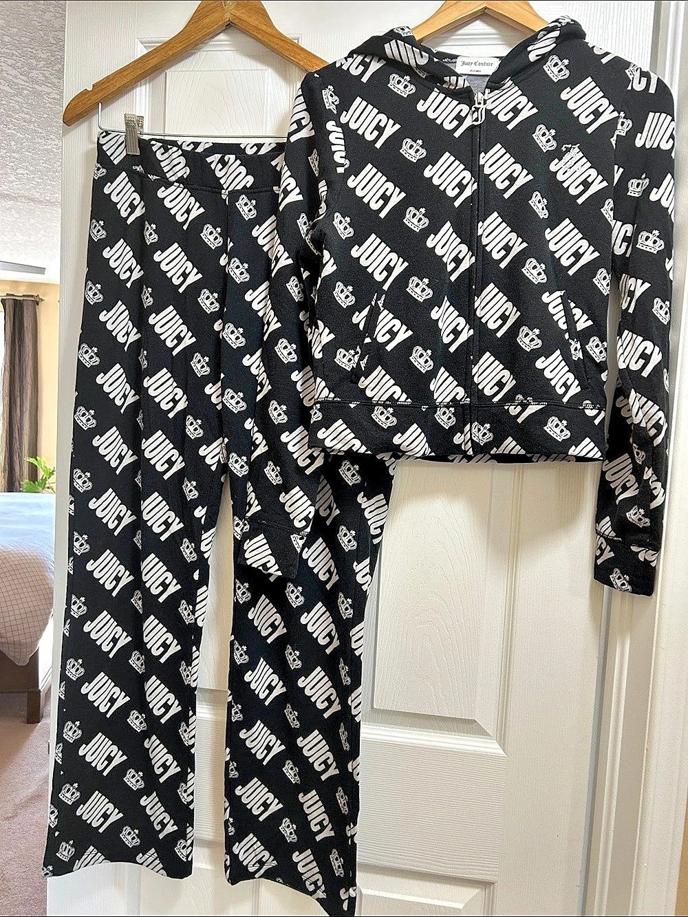 Juicy Couture All-Over Monogram Logo Lounge/Tracksuit Set